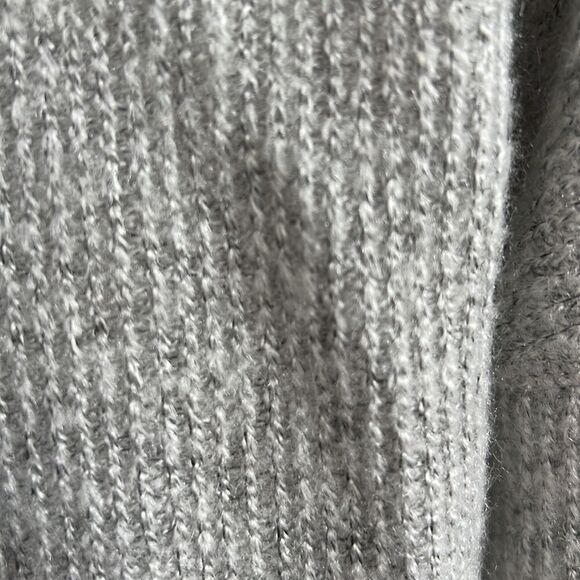 Mondetta grey hoodie sweater- size L - Picture 5 of 7